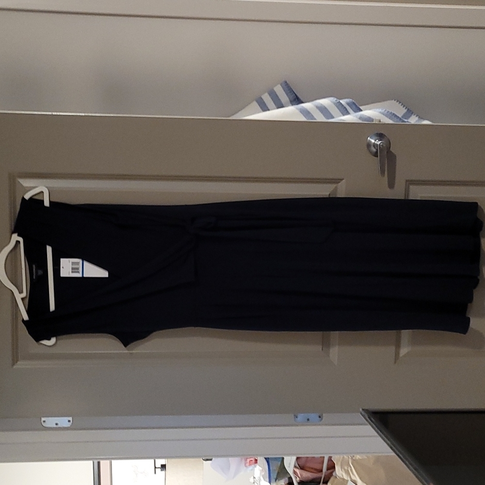 NINA LEONARD VNECK WRAP TOP JUMPSUIT IN NAVY